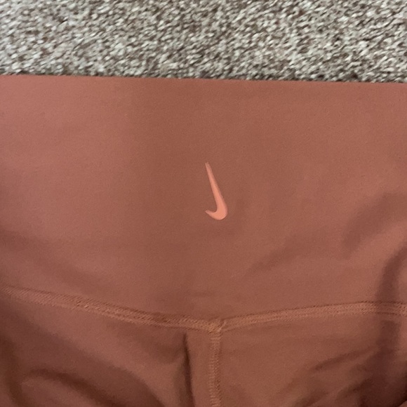 Nike dry fit leggings - Picture 3 of 4